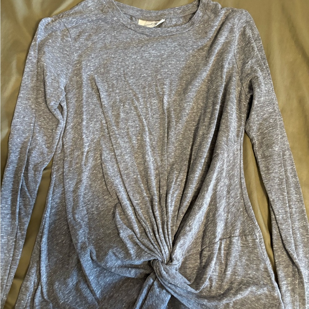 gray long sleeve tee with tie knot
